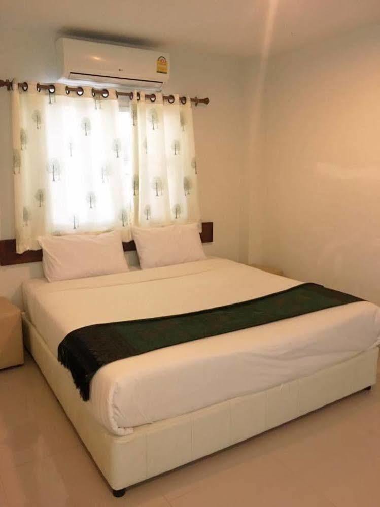 Hotel Rinlada House Chiang Rai Exterior foto